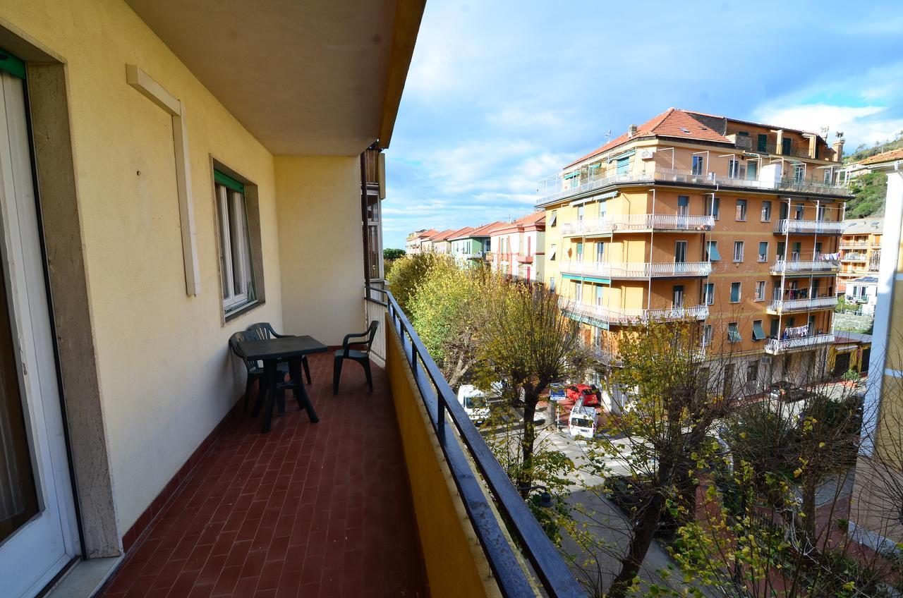 Elena Apartment Levanto Eksteriør bilde