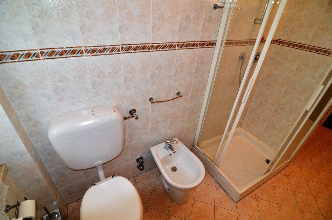 Elena Apartment Levanto Eksteriør bilde